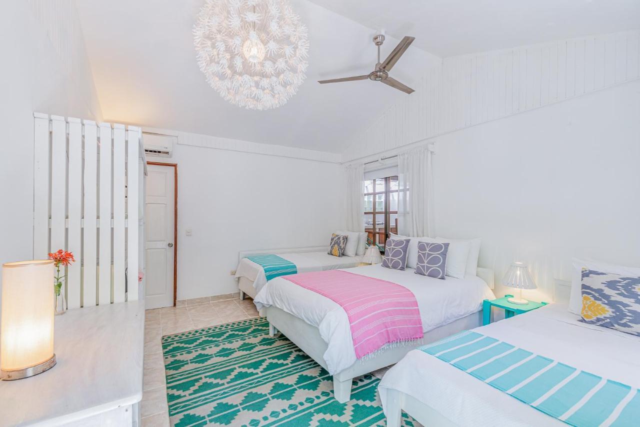 Hotel Guiones نوسارا المظهر الخارجي الصورة