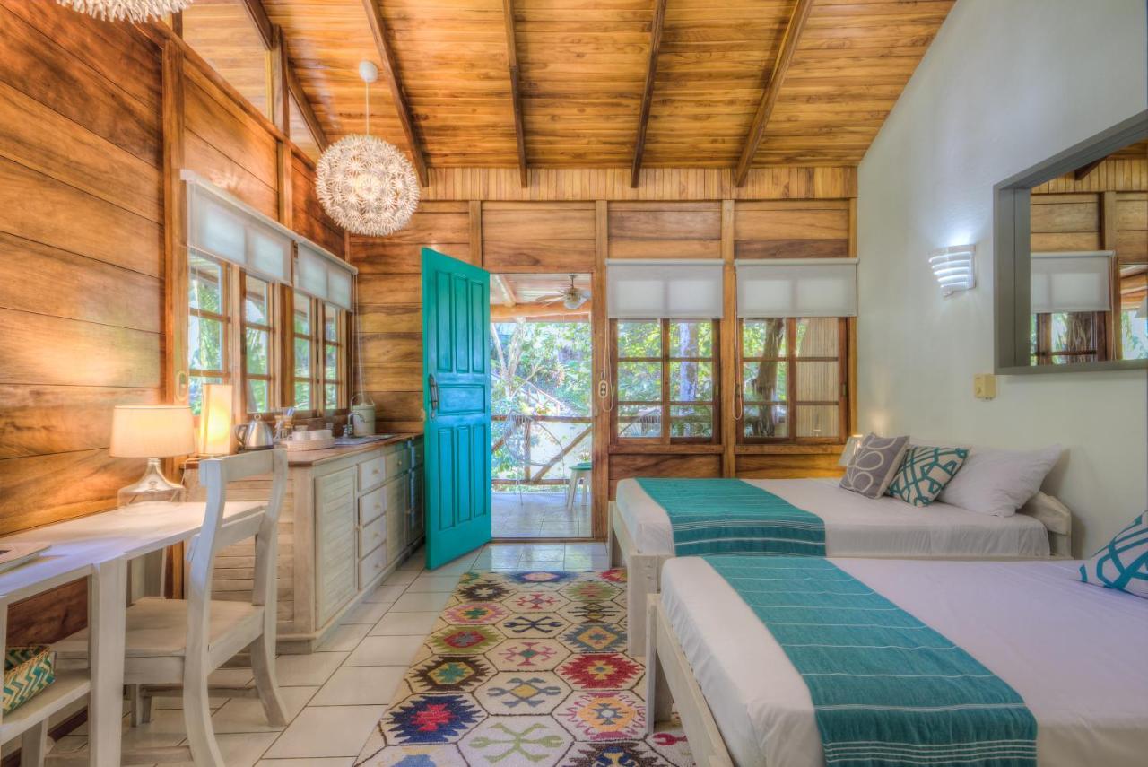 Hotel Guiones نوسارا المظهر الخارجي الصورة